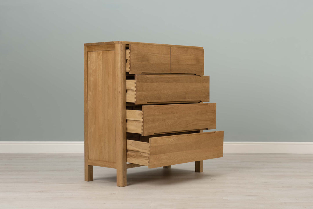 Natural Oak 4 Drawer Chest of Drawers - Style 1 - The Oak Bed Store