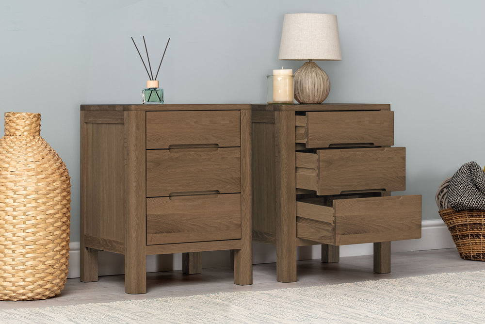 Rustic Oak 2+1 Drawer Bedside Table - Style 1 - Standard - The Oak Bed Store