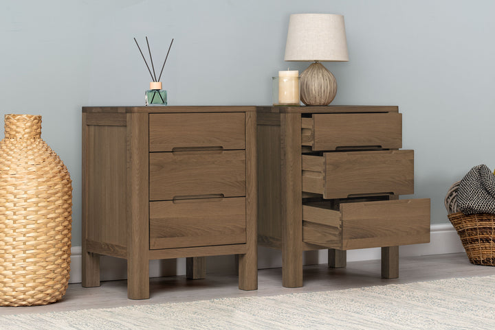 Rustic Oak 2+1 Drawer Bedside Table - Style 1 - Standard - The Oak Bed Store