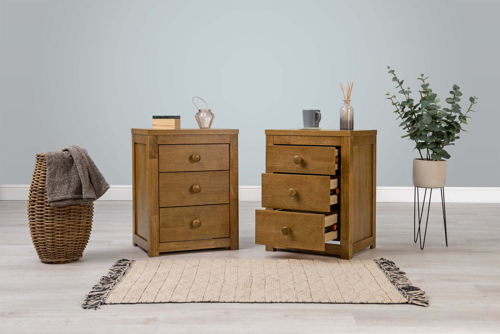 Chester Medium Oak 2+1 Bedside Table - The Oak Bed Store