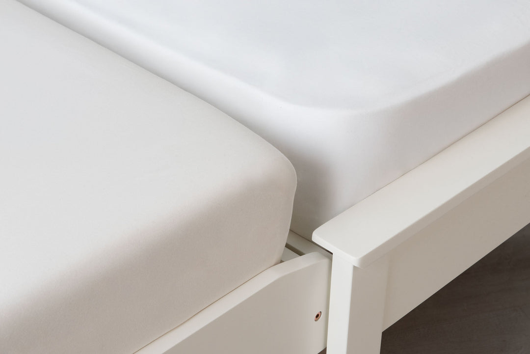 Heywood Soft White Solid Wood Guest Bed (Low Foot End) - 3ft Single - The Oak Bed Store