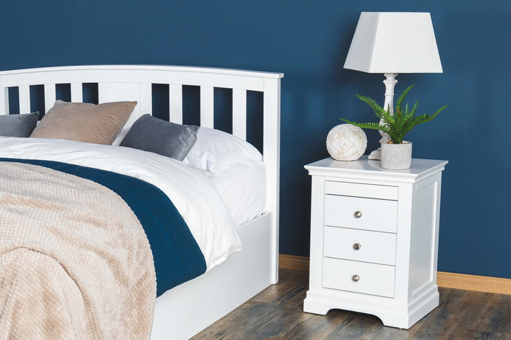 Chilgrove Bright White 3 + 1 Drawer Bedside Table - B GRADE - The Oak Bed Store