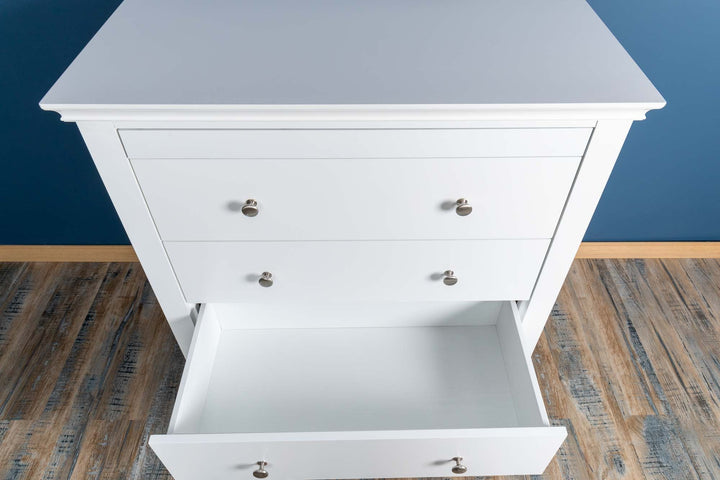 Chilgrove Bright White 4 + 1 Drawer Chest of Drawers - B GRADE - The Oak Bed Store