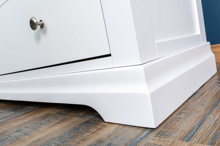 Chilgrove Bright White 4 + 1 Drawer Chest of Drawers - B GRADE - The Oak Bed Store