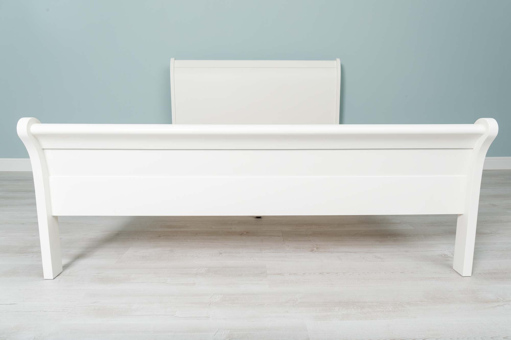 White full size sleigh bed discount